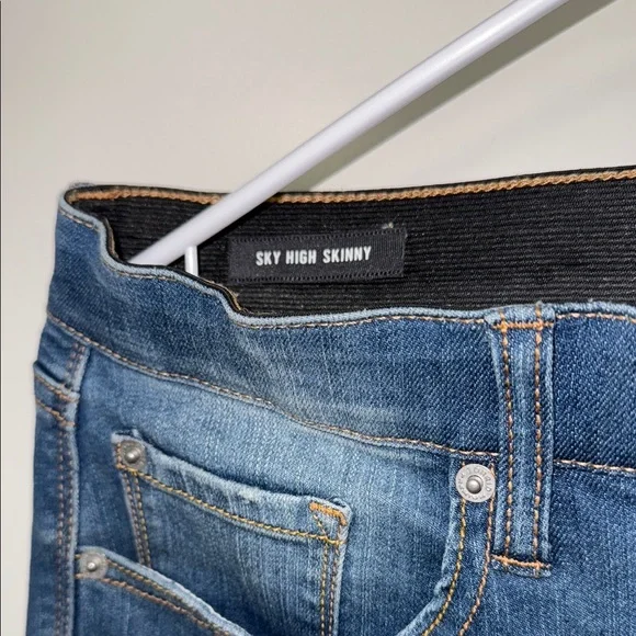TORRID Women's Jeans Size 12 T Sky
High Skinny Heartthrob NWT - Picture 3 of 10